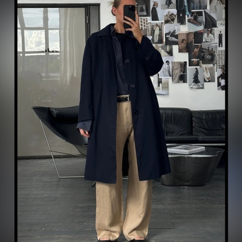 Vintage 100 wool Brooks Brothers dark navy woman’s trench coat size 14 -